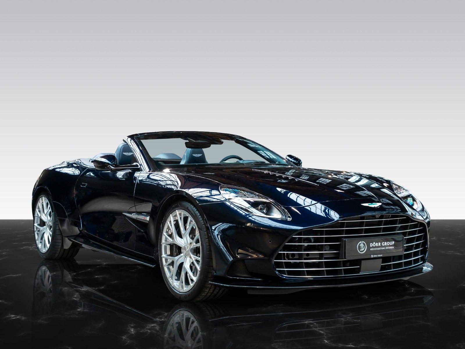Aston Martin Vanquish Volante | Carbon Interior