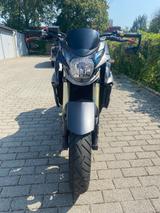 Suzuki GSR 750 - SUZUKI GSR 750