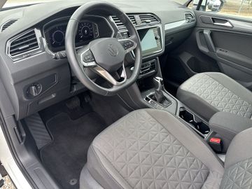 Volkswagen Tiguan - 10