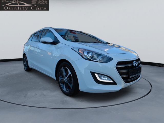 Hyundai i30 cw blue Passion