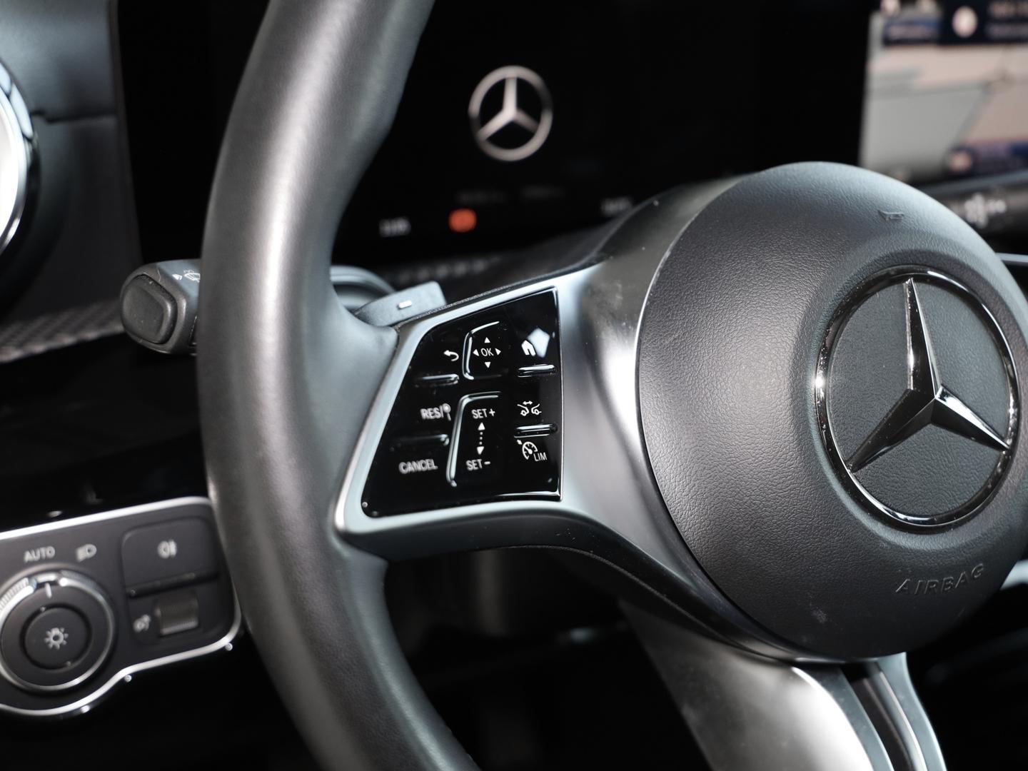 Mercedes-Benz CLA Advanced Rückfahrkamera Sitzheizung LED, миниатюра 13