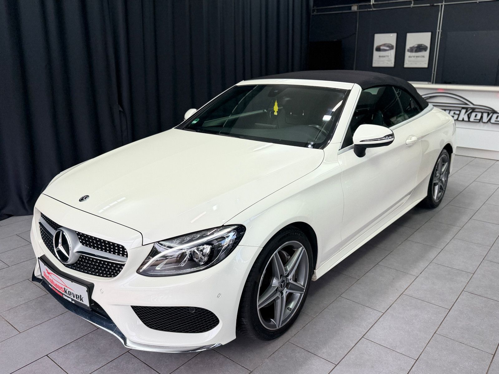 Fahrzeugabbildung Mercedes-Benz C 180 Cabrio |AMG-LINE|LED|RF-CAM|AUTOMATIK