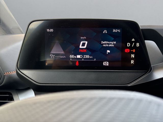 Born 150 kW 62kWh *Navi+Massagesitze+LED+ACC*