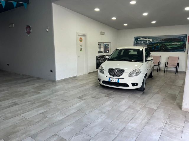 Lancia Ypsilon 1.4 Argento
