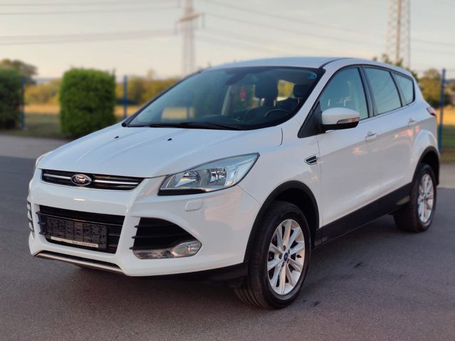 Ford Kuga 2,0 TDCi 4x4 110kW Titanium/AUTOMATIK/EUR 6