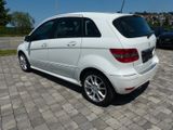 Mercedes-Benz B 180 Panoramadach Neuer Service Automatik Sitzh - Mercedes-Benz: B1 Service
