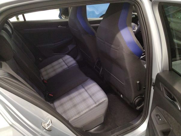 Golf GTE 1.5 TSI eHYBRID BLACKSTYLE LED+KAM+AHK