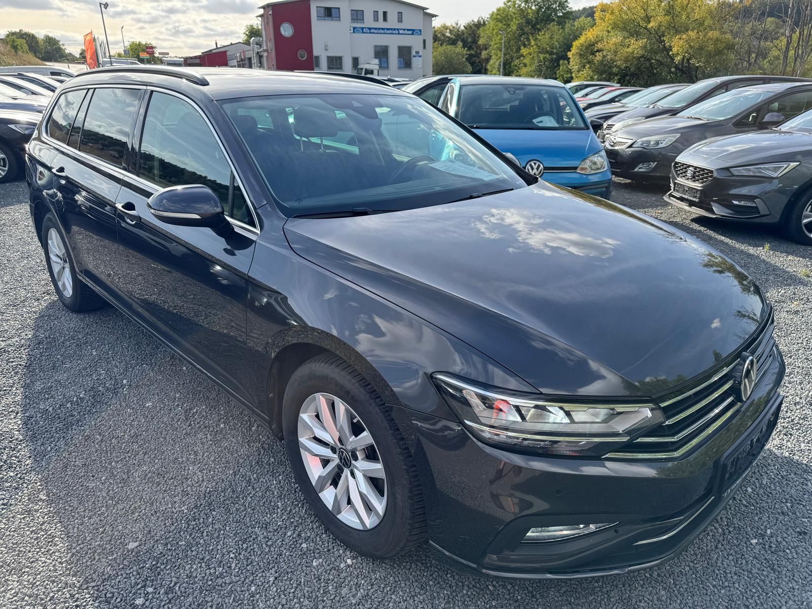 Volkswagen Passat Variant 2.0 TDI *DSG*AHK*BUSINESS*PDCHI+V