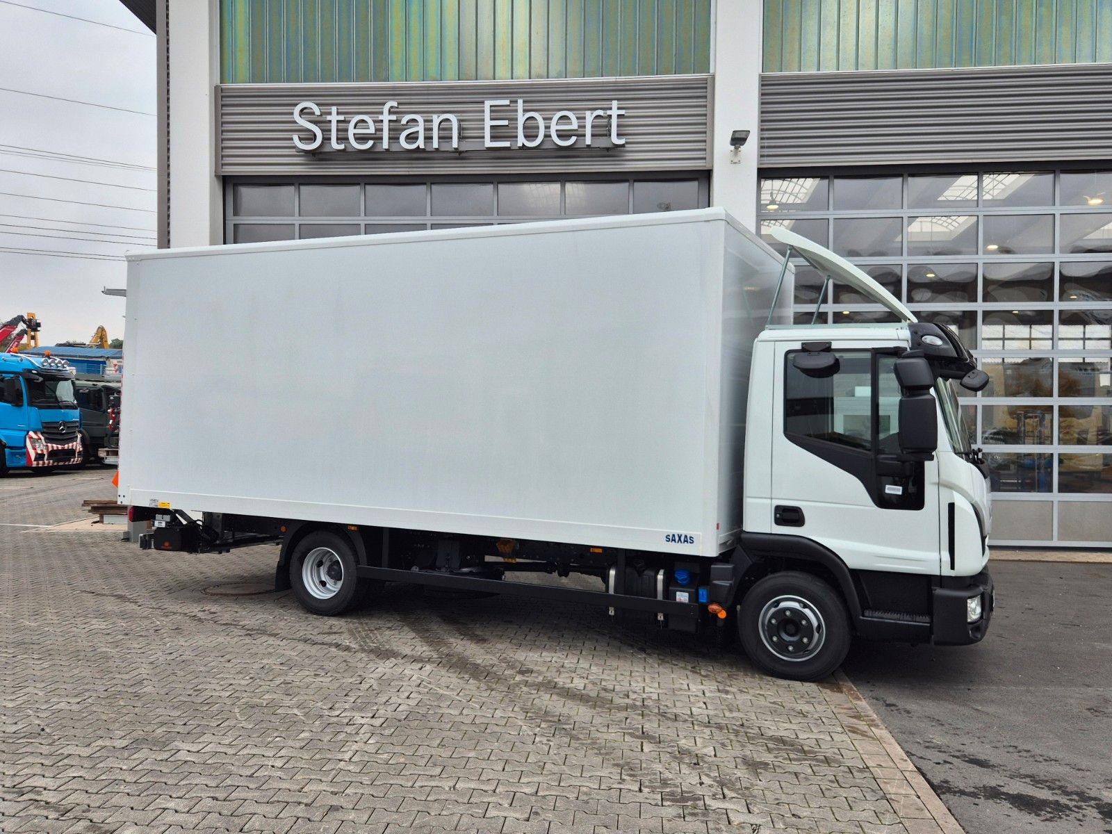 Fahrzeugabbildung Iveco Eurocargo ML75E21/P LBW 3 Sitze Klima