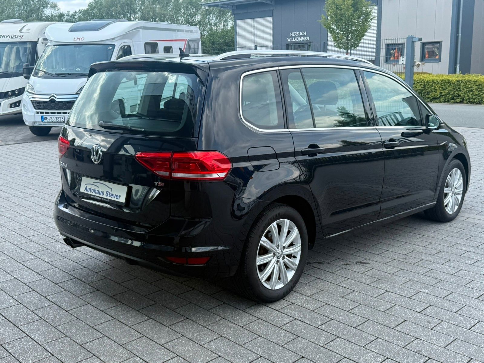 Fahrzeugabbildung Volkswagen Touran Highline BMT/Start-Stopp