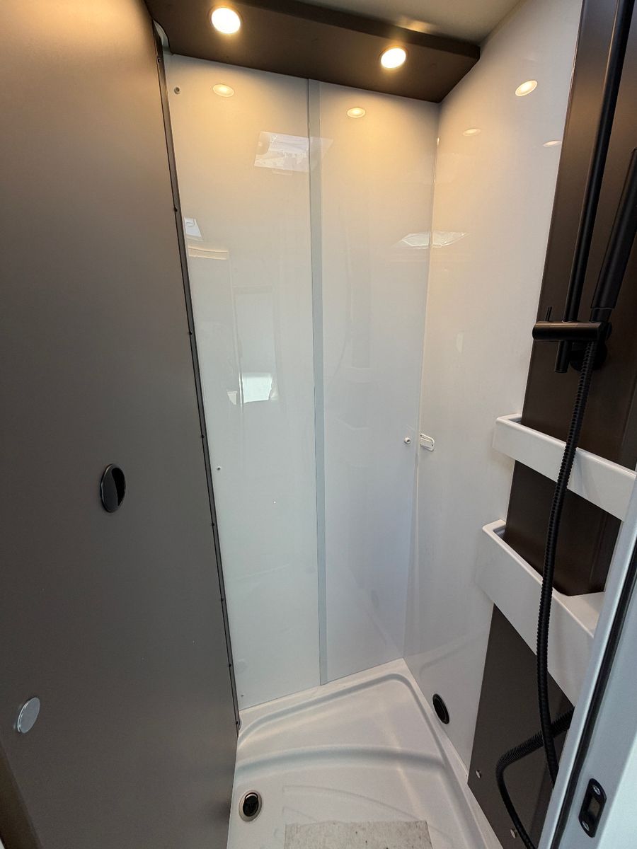 Fahrzeugabbildung Bürstner B66 TD 690