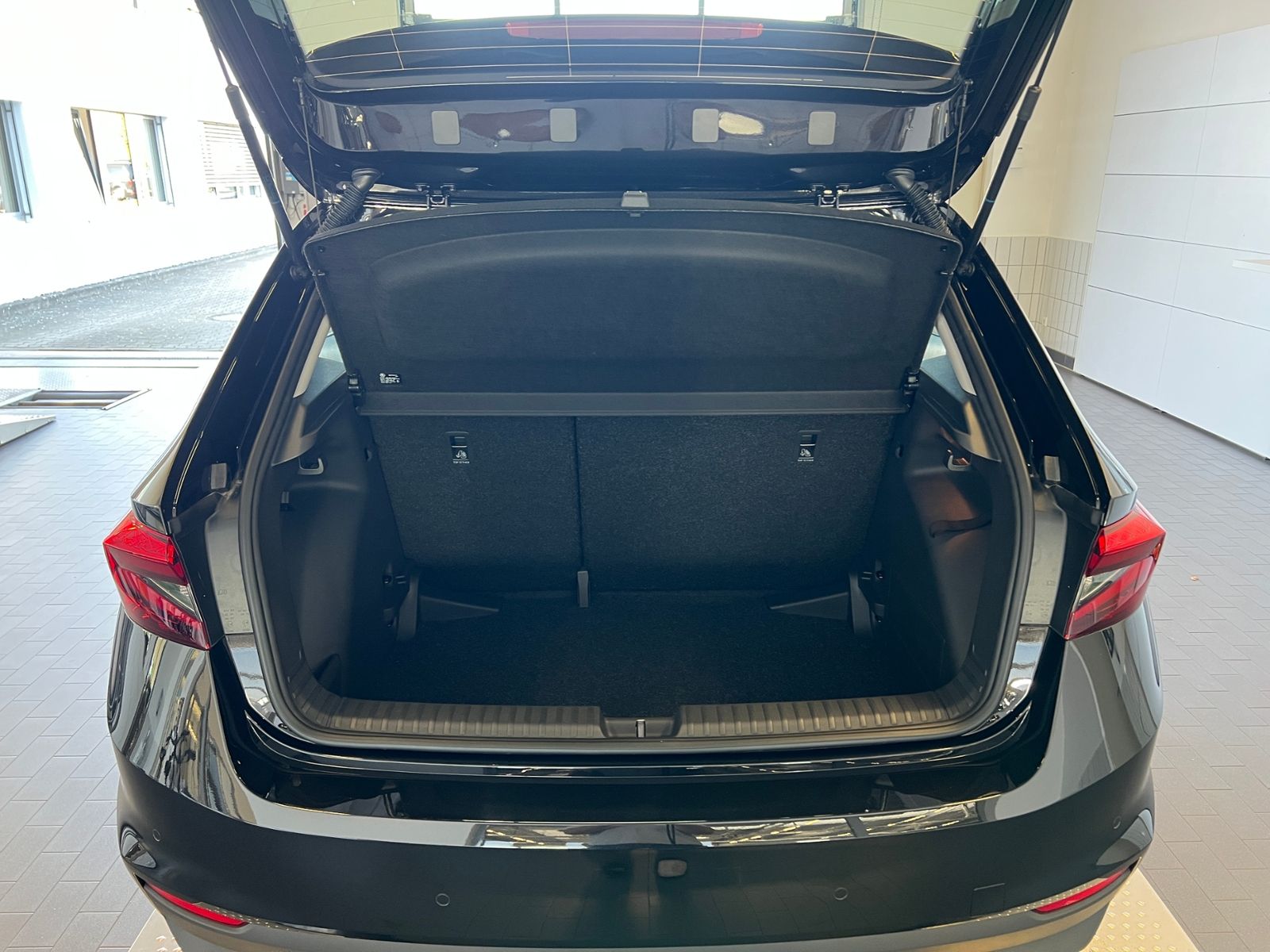 Fahrzeugabbildung SKODA Fabia Selection 1.0 TSI DSG *LED, SmartLink, Kam