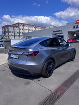 Tesla Model Y Performance Dual Motor AWD Performance - Tesla Model Y in Berlin