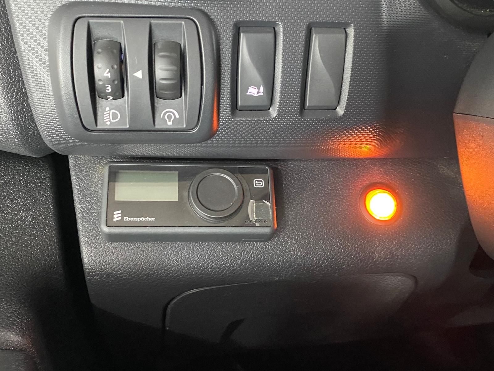Fahrzeugabbildung Renault Trafic L2H1 2.0 dCi 145/Navi/Klima/AHK/STHZG/