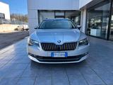 Skoda Superb 1.6 TDI Wagon Executive - Skoda Superb: 1.6