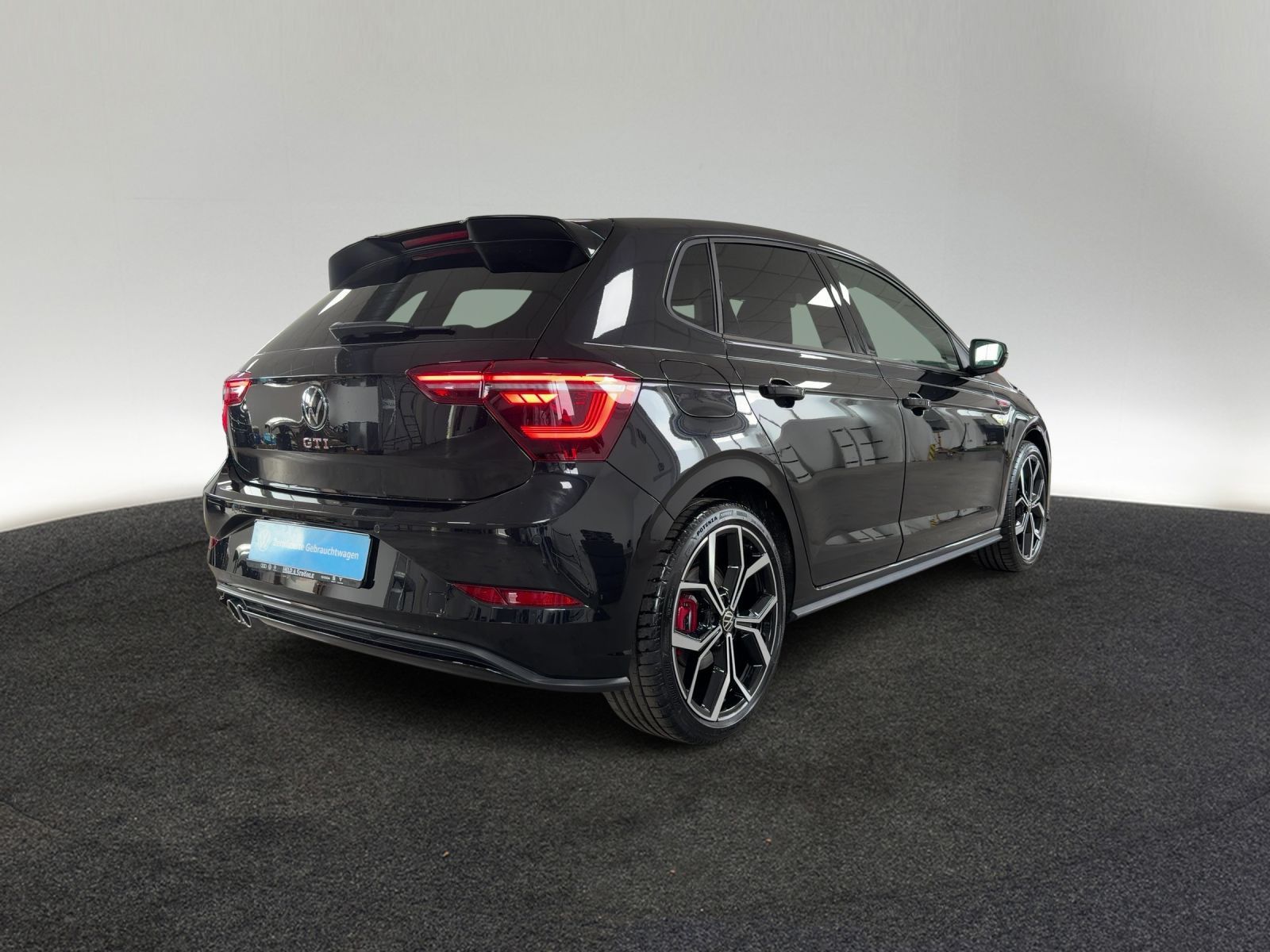 Volkswagen Polo GTI 2.0 TSI DSG 18 IQ.LED NAVI KAM TRAVEL foto 4
