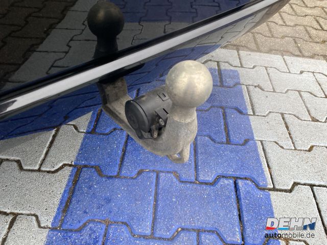 BMW 320 d Touring Curved ACC AHK Head Up Live Coc Pr