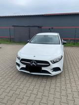 Mercedes-Benz A 220 DCT - AMG Line Digitalweiß Metallic  - : Limousine, Metallic