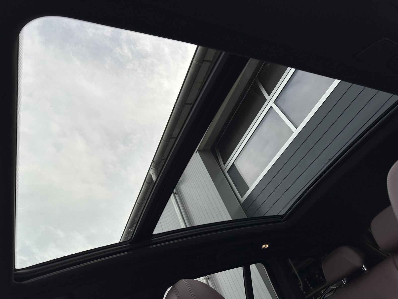 Fahrzeugabbildung BMW X3 M40d NAV+LED+PANO+HEAD-UP+ACC+STANDHEIZUNG+PP