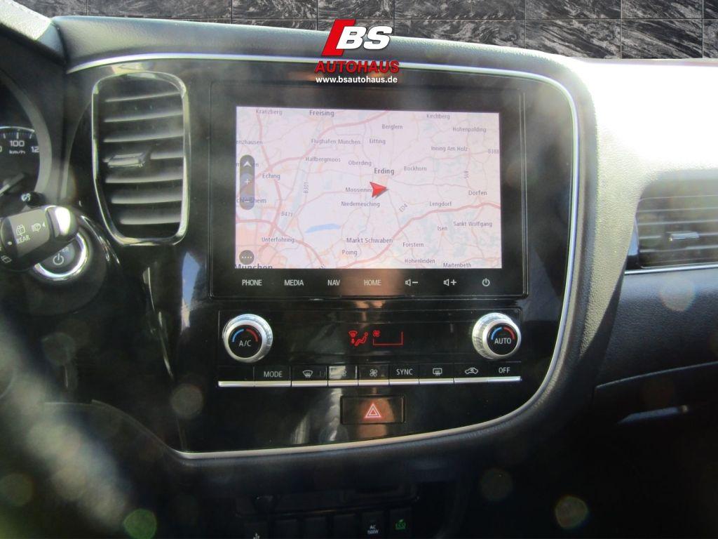 Mitsubishi Outlander 2.4 4WD Plug-In Hybrid Spirit 15x VORH