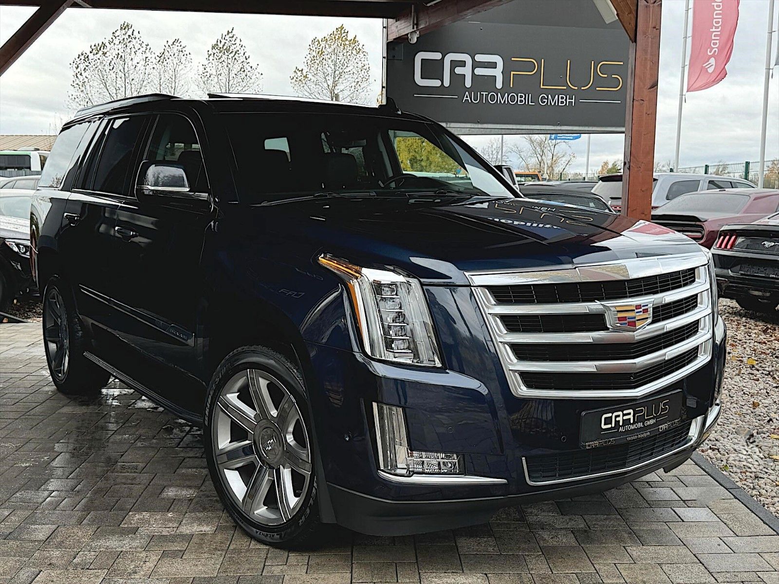 Fahrzeugabbildung Cadillac Escalade 6.2 L Sport Luxury *LED*TV*360°*HeadUp*