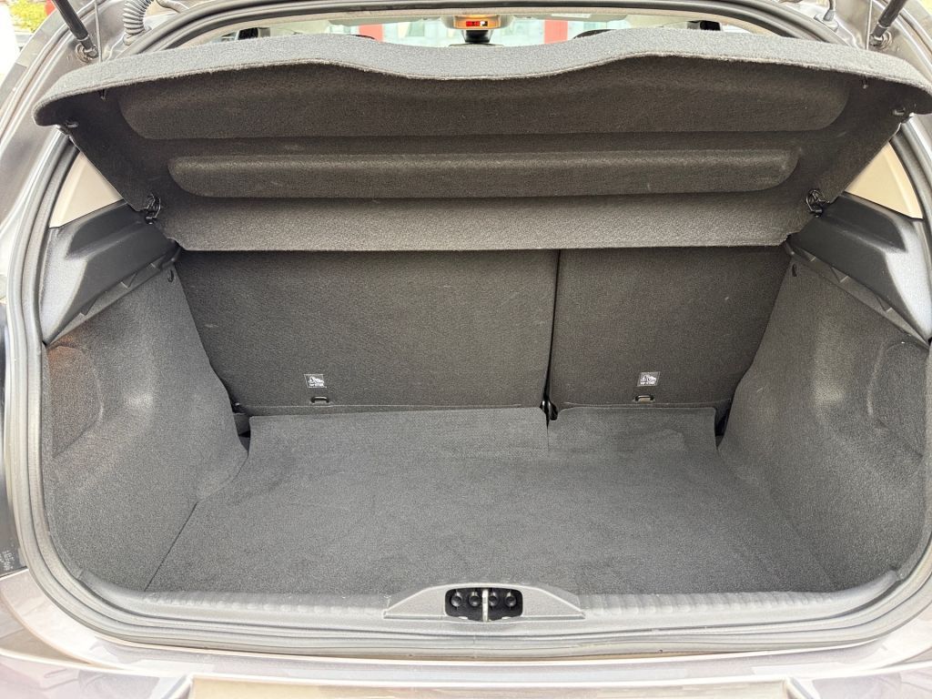 Fahrzeugabbildung Citroën C3 Pure Tech 83 S&S C-SERIES