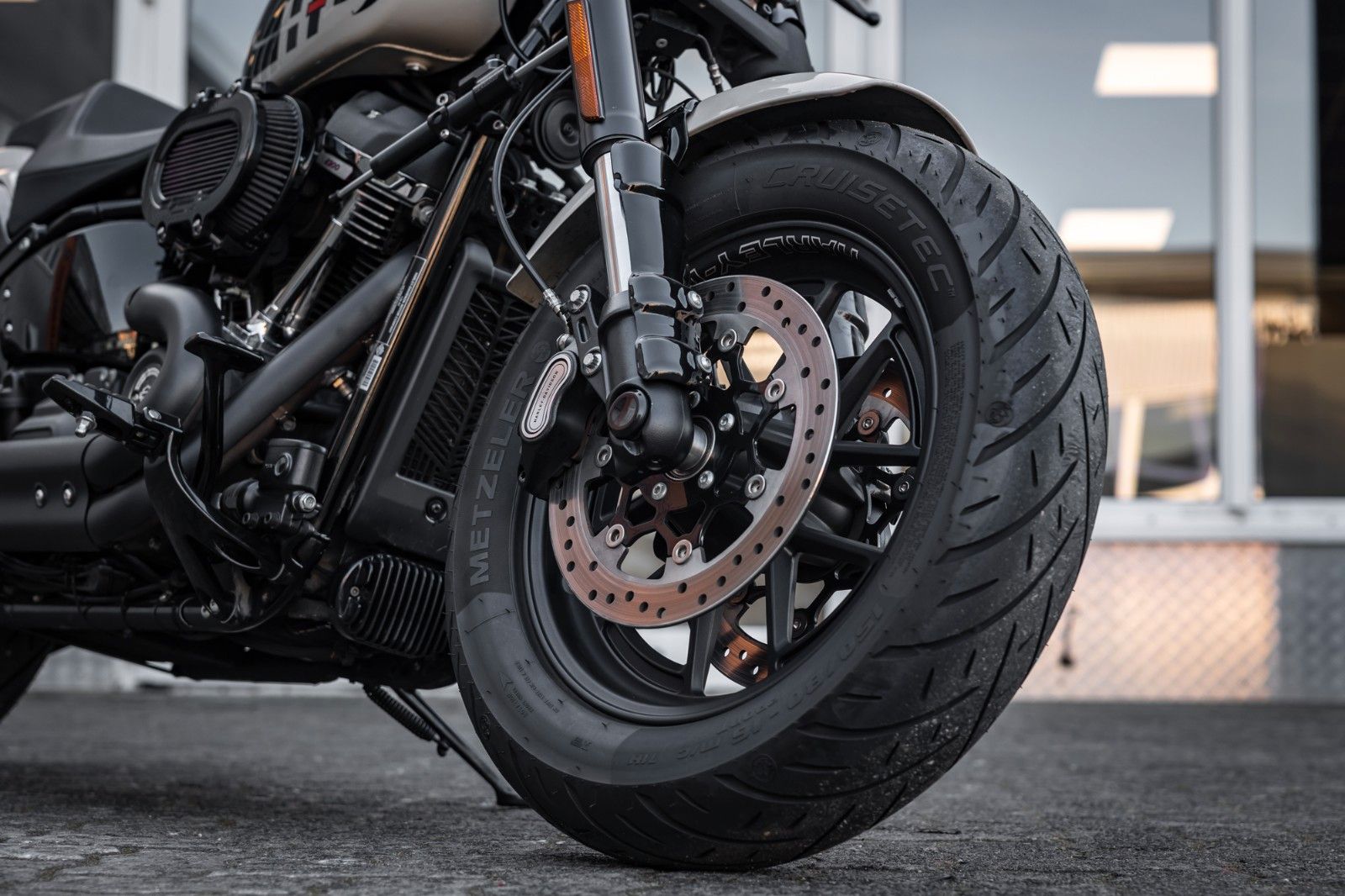 Fahrzeugabbildung Harley-Davidson FXFBS FAT BOB 140 CUI SOFTAIL - TORXSTER  JEKILL