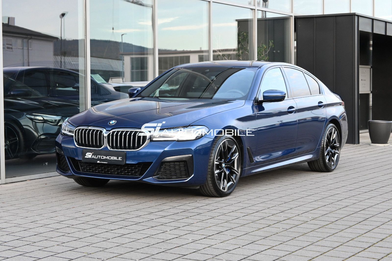Fahrzeugabbildung BMW 530d xDr M SPORT °UVP 98.219€°AD.DRIVE°STHZG°20"