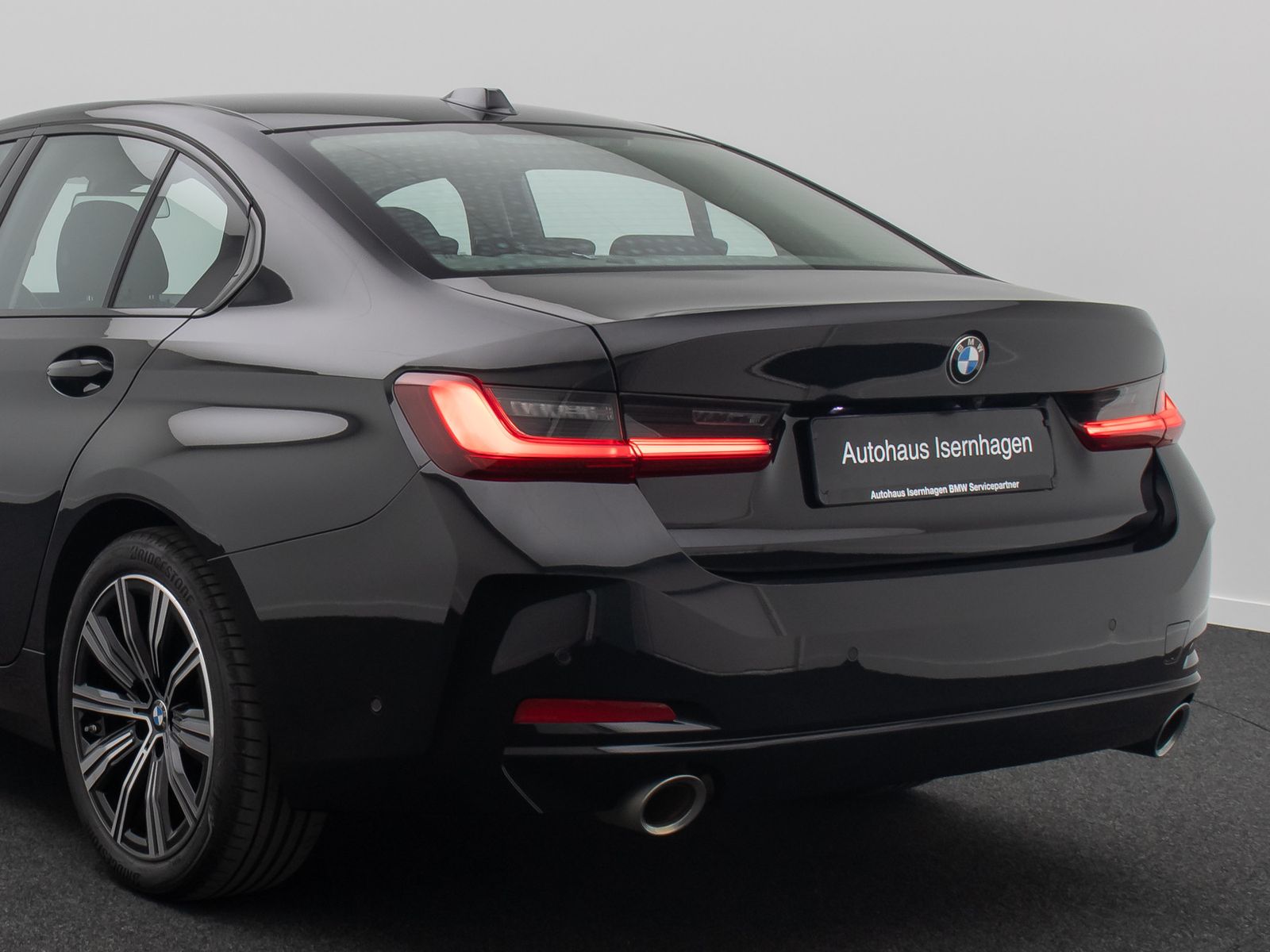 Fahrzeugabbildung BMW 330i Stop&Go DAB Kamera Standhzng Fernlic 18Zoll