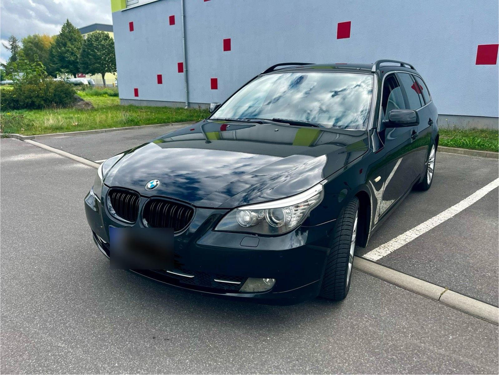 BMW 525 2008 — вигляд ззаду