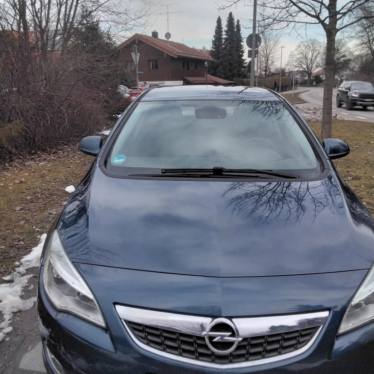 Opel Astra J Lim. 5-trg. Sport Edition Mit TÜV