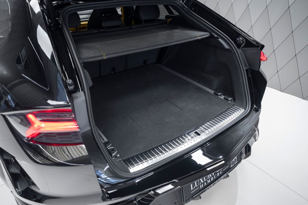 Urus 4.0 V8 SE 2026 BLACK/YELLOW AKRAPOVIC CARBO - Bild 34