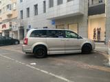 Chrysler Grand Voyager Touring 2.8 CRD Autom. Touring - Chrysler Grand Voyager: Crd