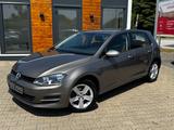 Volkswagen Golf 1.2 TSI Lim. Comfortline *BT*PDC*TOP*67TKM* - Volkswagen Golf mit Benzin-Antrieb: Limousine, 1.6