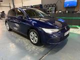 Volkswagen Golf VIII Lim. Life eTSI - Volkswagen Golf: Viii