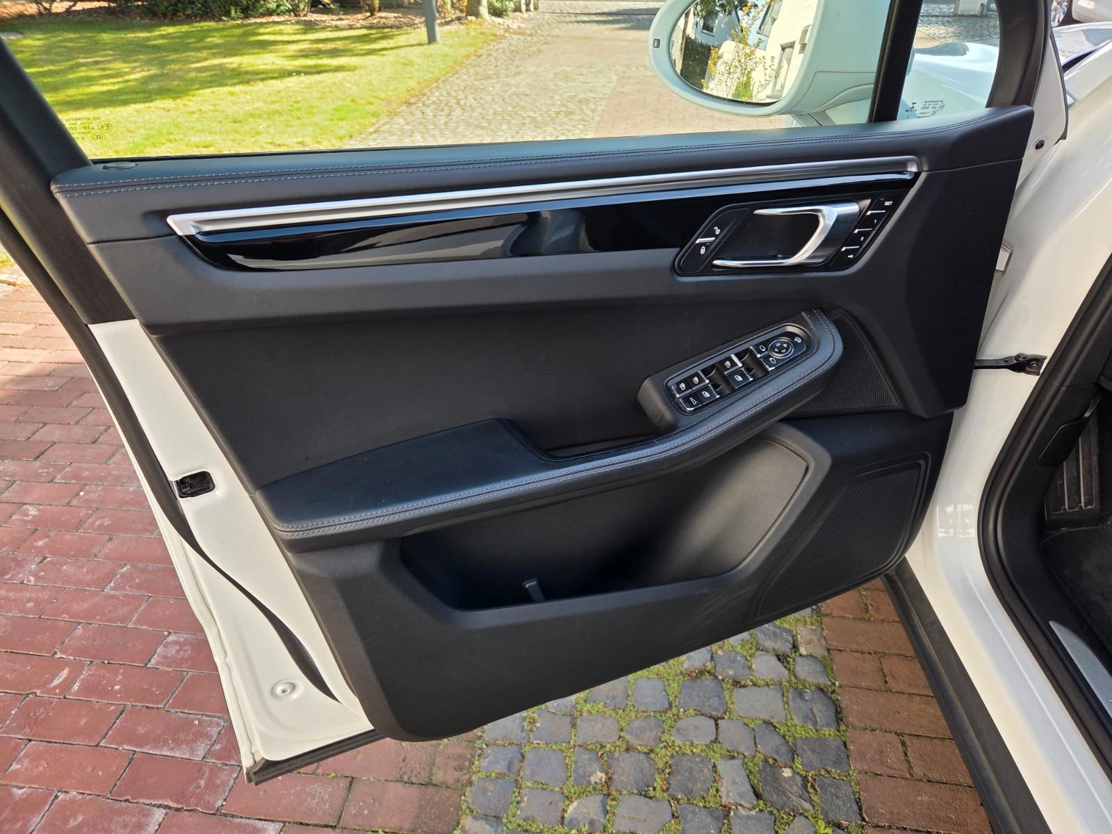 Porsche Macan S mit original Porsche Garantie (Approved)