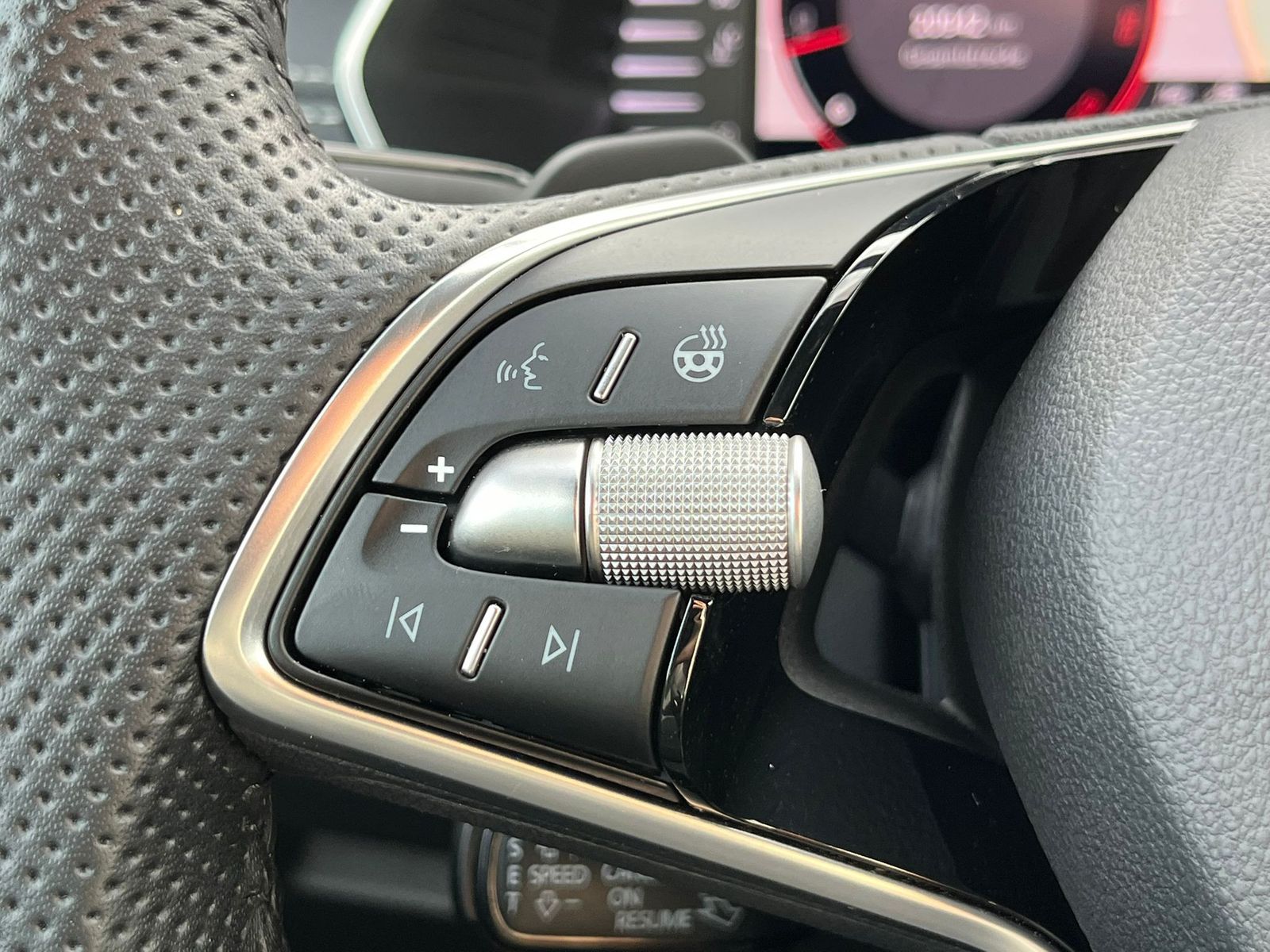Imagen del vehículo: SKODA Octavia 2.0 TDI Sportline DSG MATRIX*INVIERNO*5 años