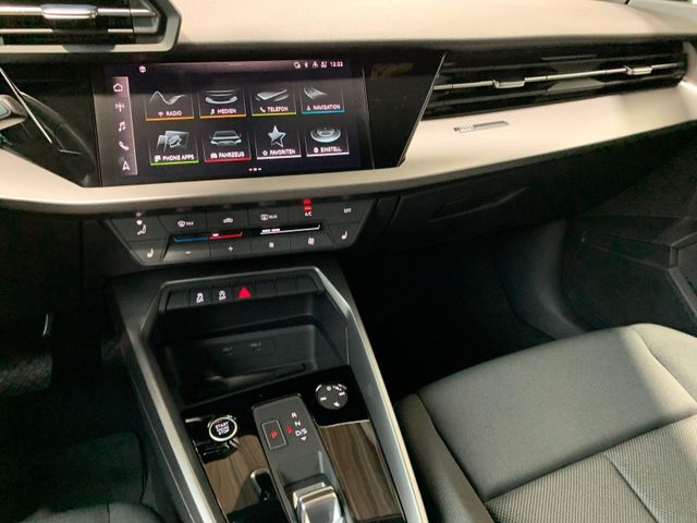 A3 Sportback 30 TFSI ADVANCED RADIO+PDC+ALU 17"+