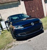 Volkswagen VW Jetta 2.0 tsi - Volkswagen Jetta mit Benzin-Antrieb: Limousine, Automatik