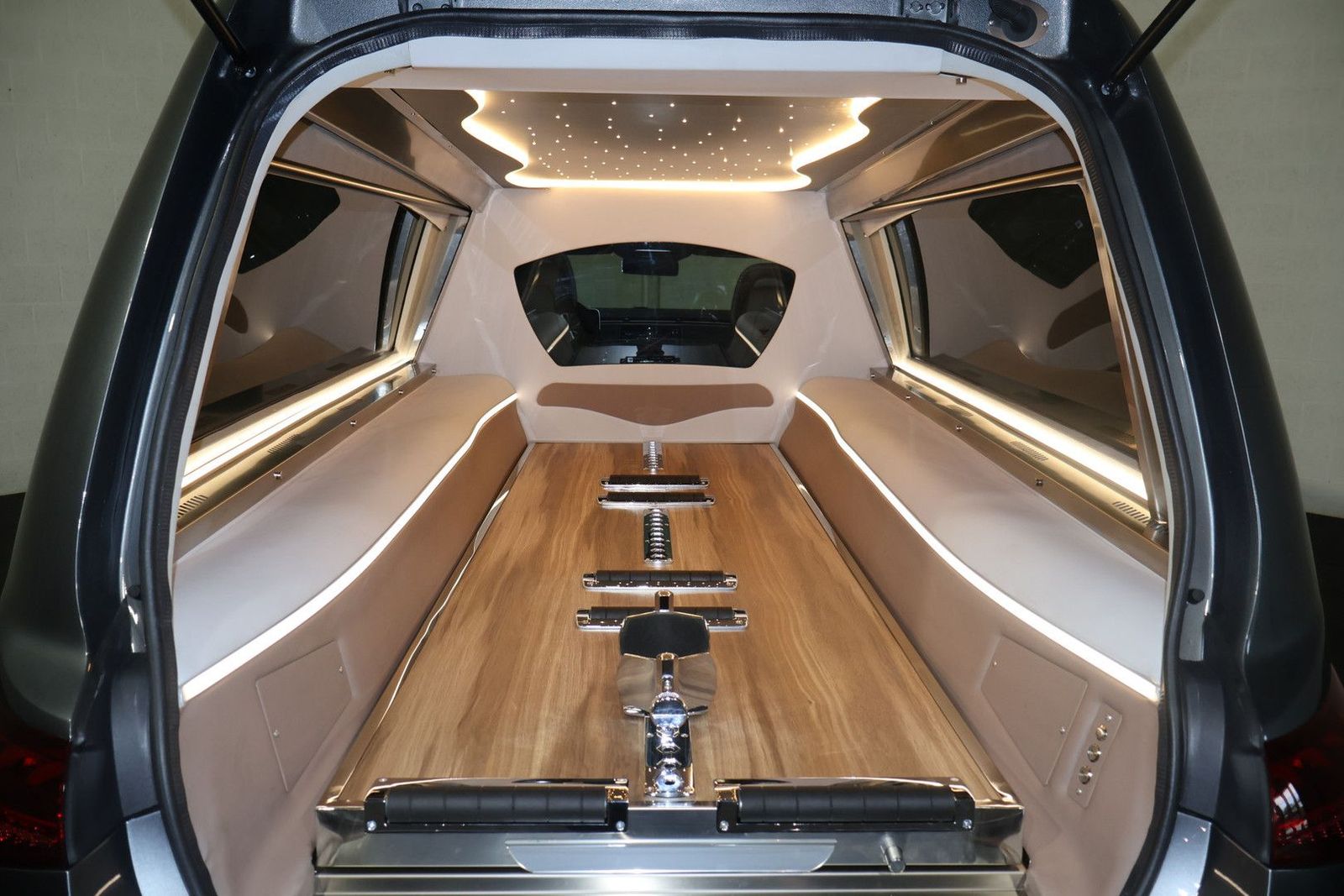Mercedes-Benz EQE 350 Bestattungswagen Leichenwagen imagem 3