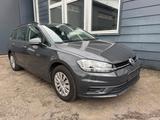 Volkswagen Golf 1.6 TDI Trendline Variant - Volkswagen Golf: Trendline TDI