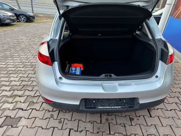 Bild 18 Renault Megane III Lim. 5-trg. Expression