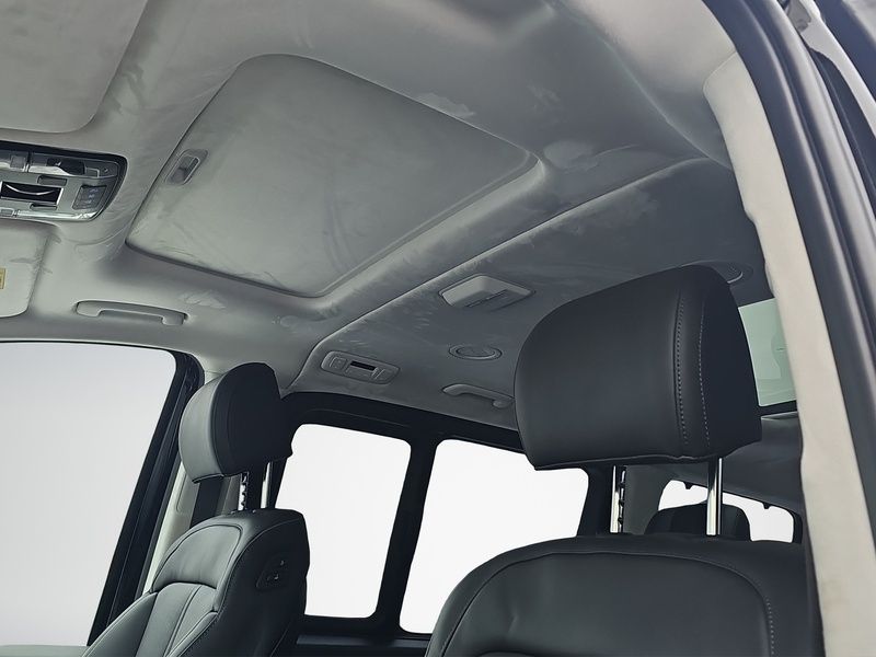 Fahrzeugabbildung Hyundai STARIA HEV 7-Sitzer Signature Panoramadach