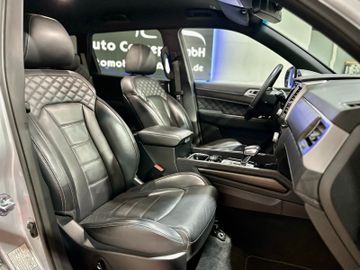 Fahrzeugabbildung Ssangyong REXTON 2.2D**SAPPHIRE**4WD**7AT**7SITZER**