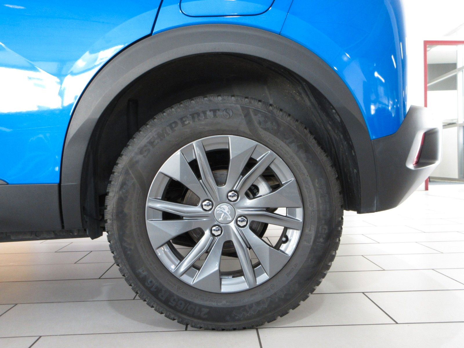 Fahrzeugabbildung Peugeot 2008 Active LED/NAVI/PDC/ALU/TEMPO