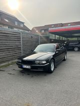 BMW 735i Auto 735i Cosmoschwarz - BMW 735 aus 1998: 735i