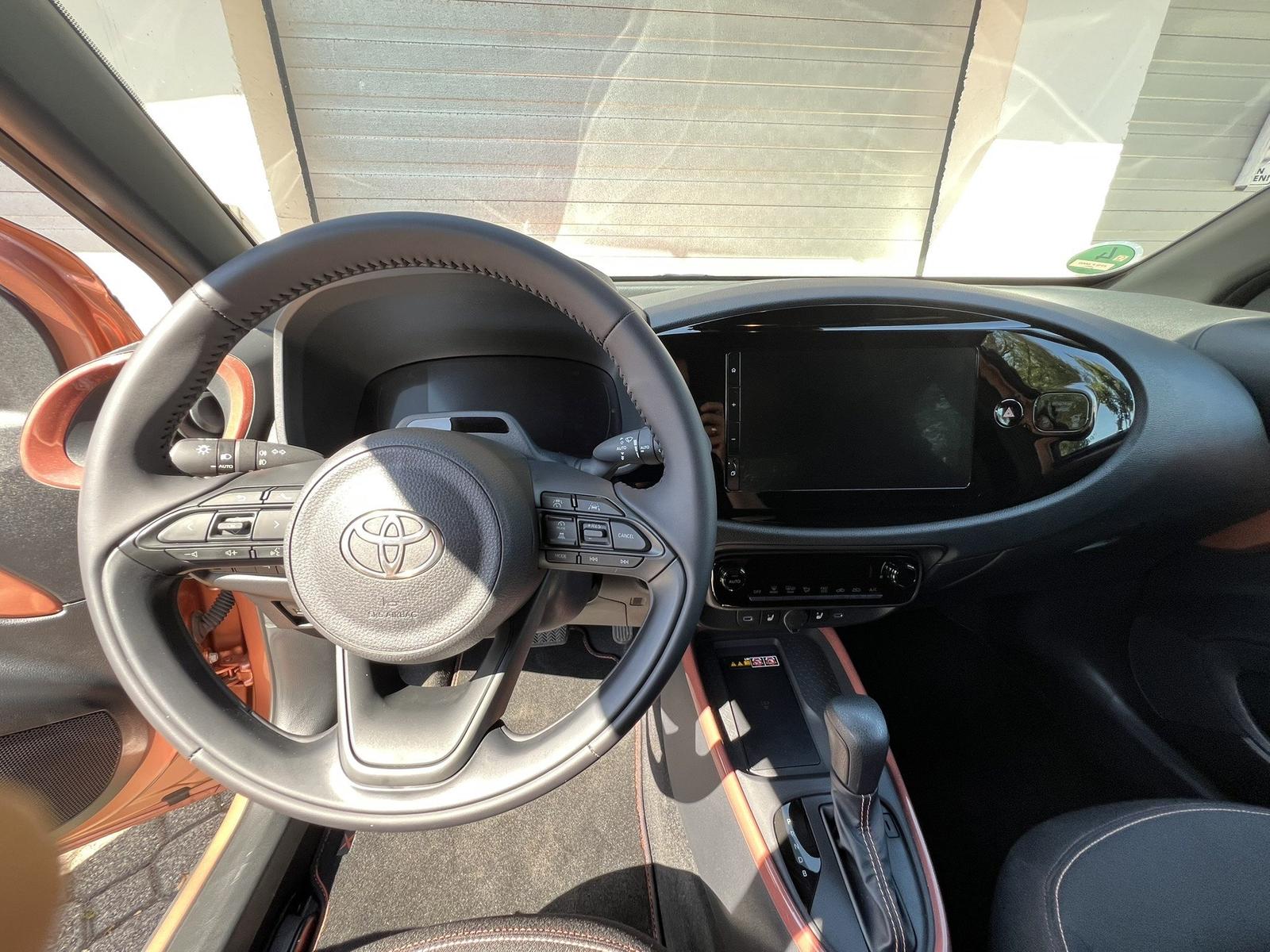 Toyota Aygo X Hybrid 1.5l Teamplayer Technik-P.