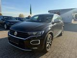 Volkswagen T-Roc Style*Navi*LED*DAB*Apple CarPlay*Vir.Cock - Volkswagen T-Roc in Herne