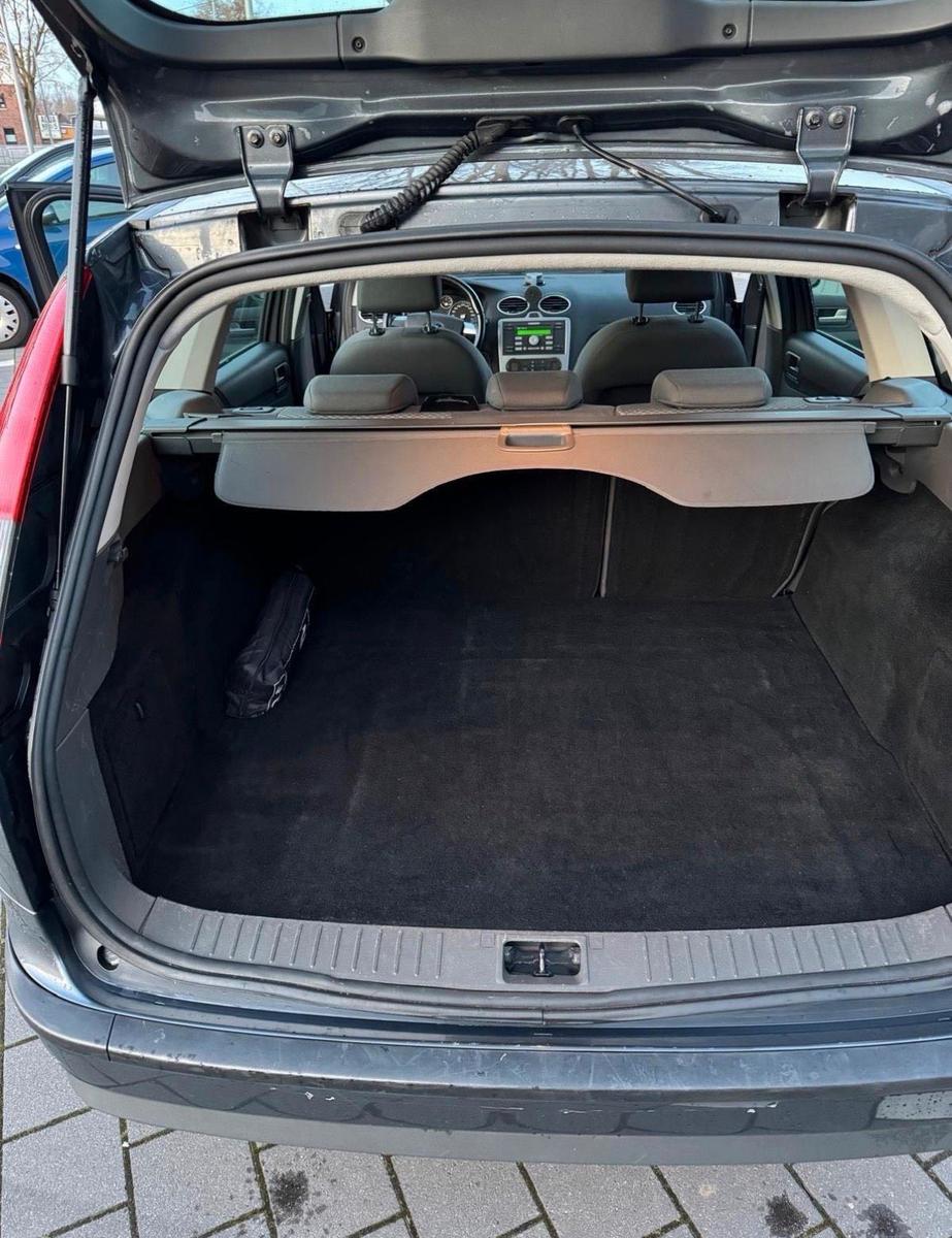 Ford Focus 2006 — photo 5