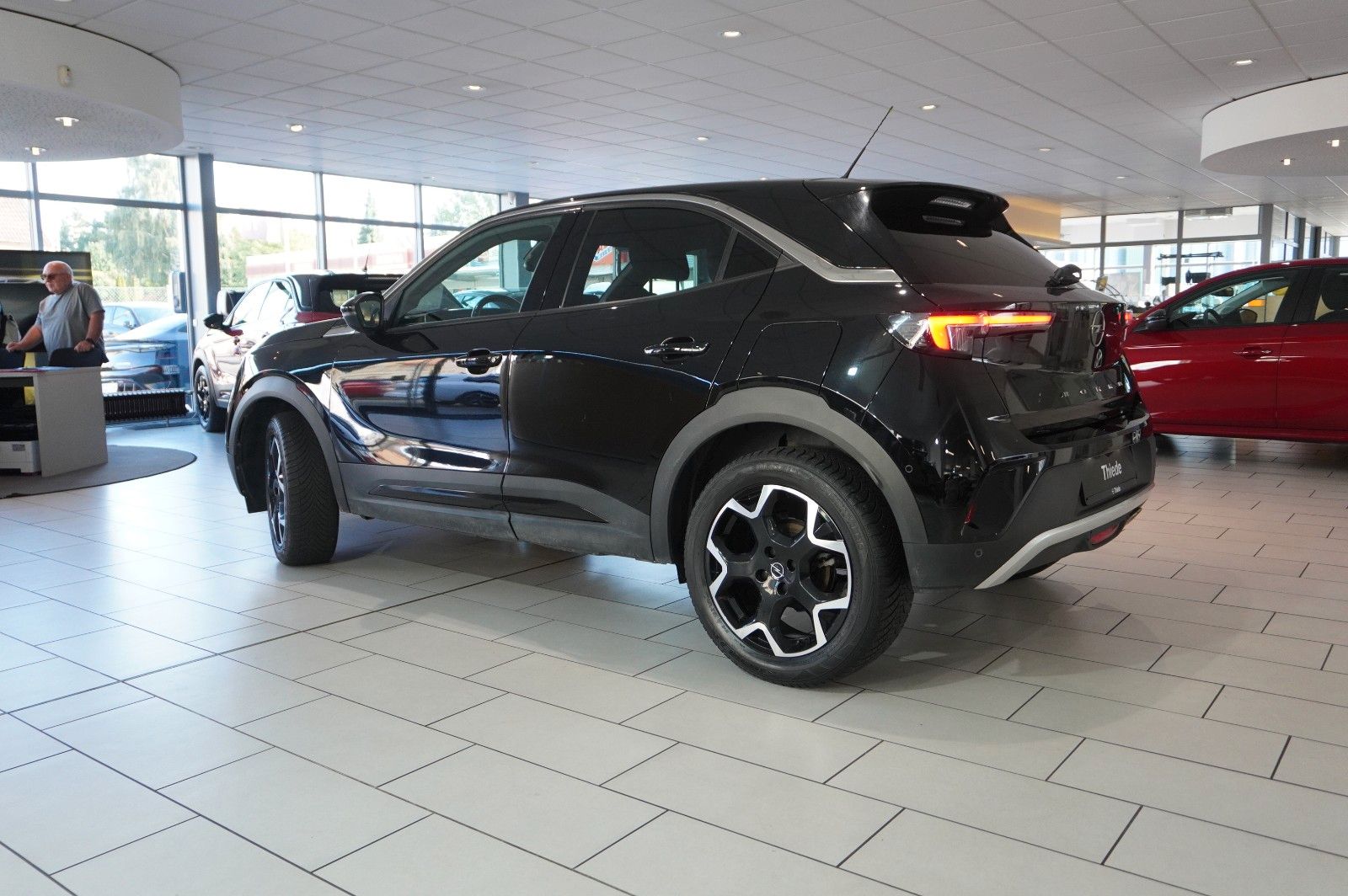 Fahrzeugabbildung Opel Mokka 1.2 Ultimate AHK/NAVI/SHZ/KAMERA/ACC/18"AL